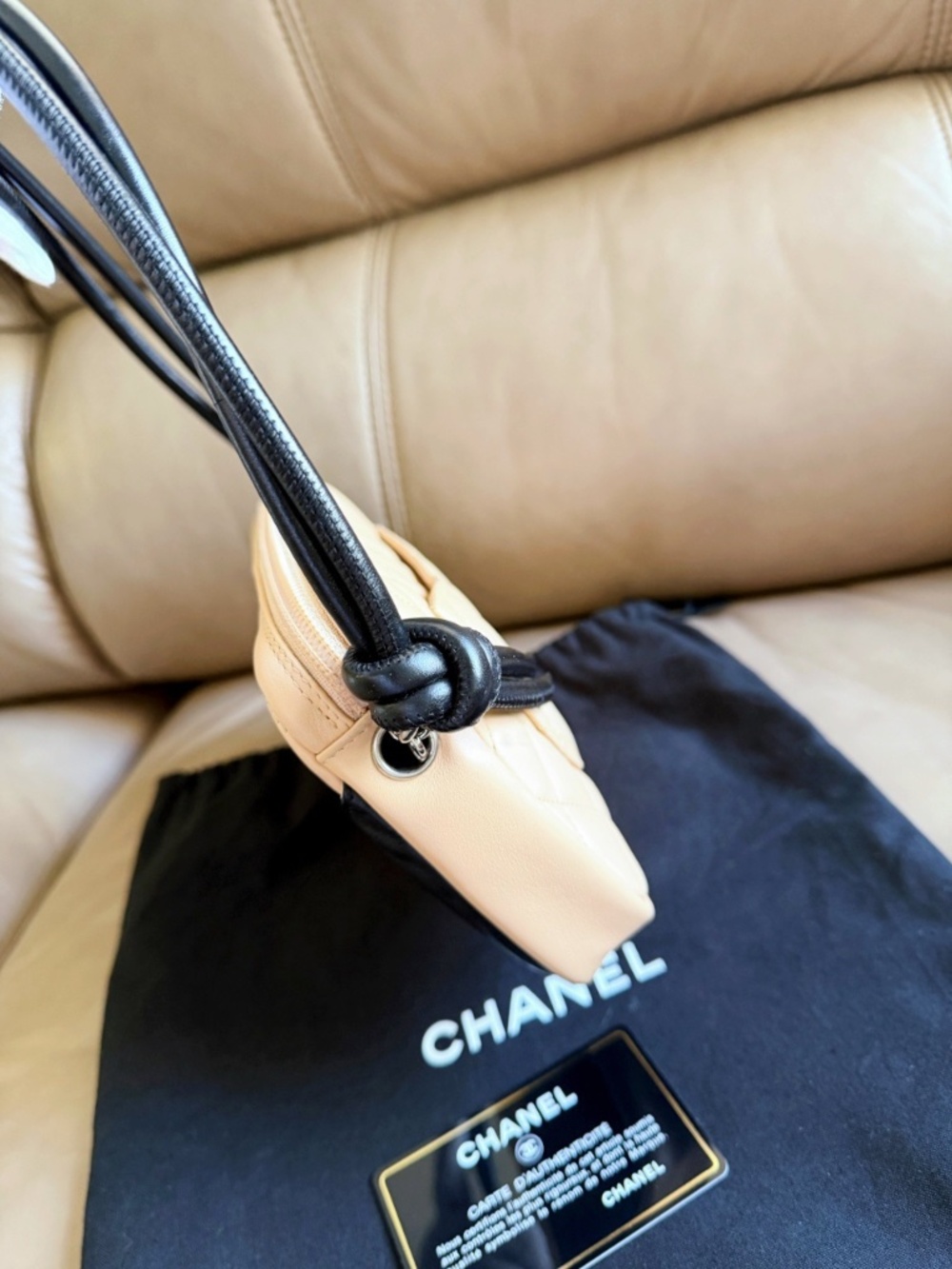 Chanel Classic CC Logo Cambon Pochette Quilted Leather Small Shoulder Bag Black - Picture 4 of 15